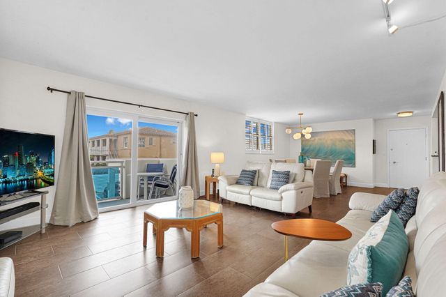 1701 S Ocean Drive 203, Hollywood, FL 33019