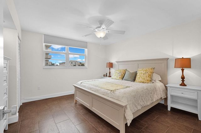 1701 S Ocean Drive 203, Hollywood, FL 33019