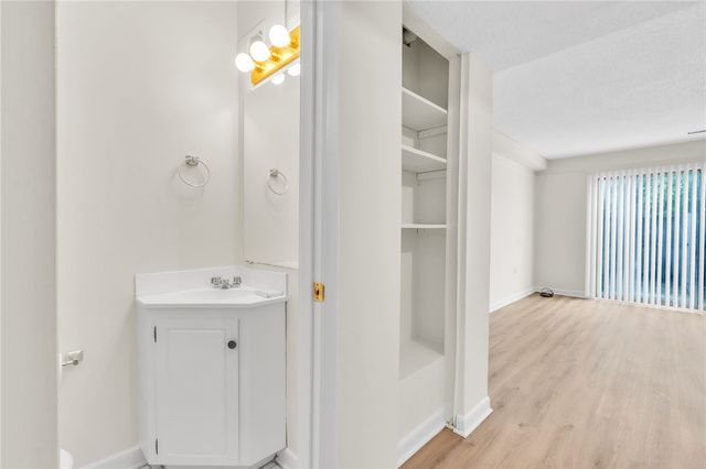 2530 E North Street Unit #11B, Greenville, SC 29615