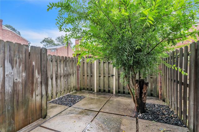 2530 E North Street Unit #11B, Greenville, SC 29615