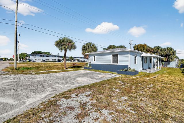 58 W 27th Street 1, Riviera Beach, FL 33404