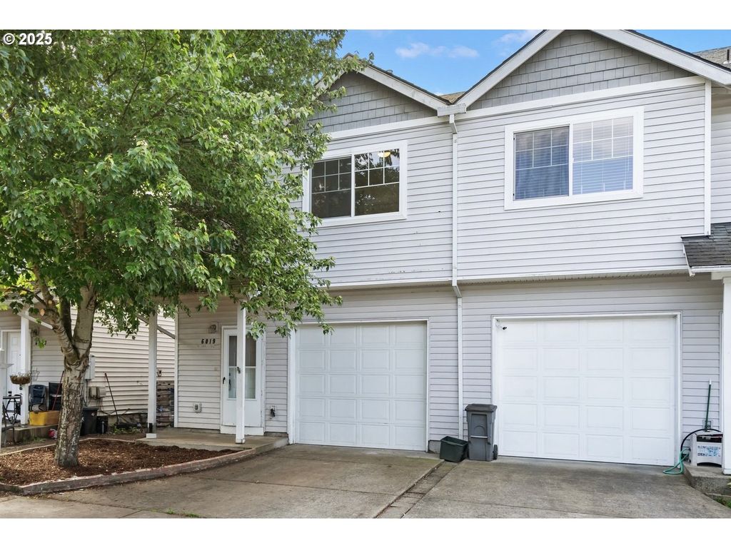 6019 Ne 33RD Cir, Vancouver, WA 98661