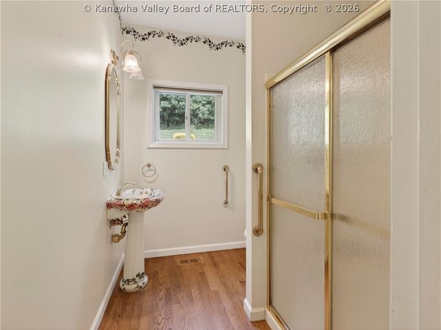 211 Seneca Valley Estates, Sissonville, WV 25320