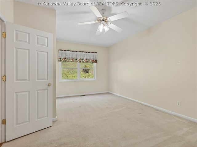 211 Seneca Valley Estates, Sissonville, WV 25320