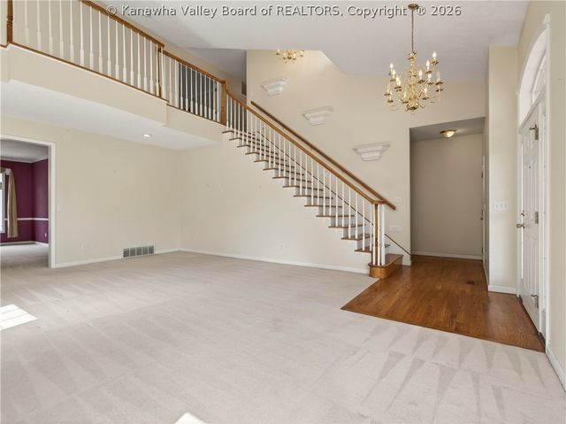 211 Seneca Valley Estates, Sissonville, WV 25320