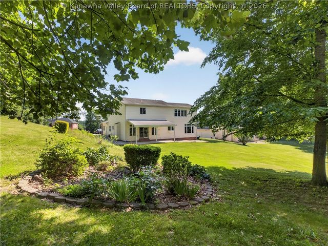 211 Seneca Valley Estates, Sissonville, WV 25320