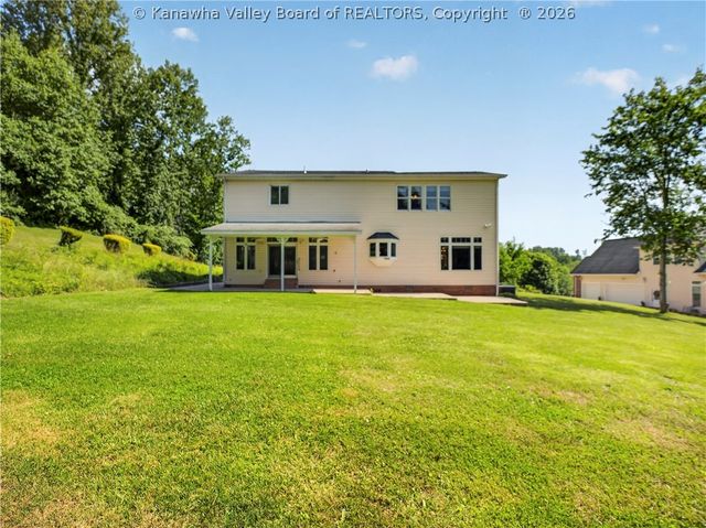 211 Seneca Valley Estates, Sissonville, WV 25320
