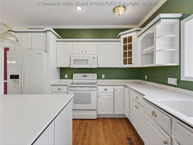 211 Seneca Valley Estates, Sissonville, WV 25320