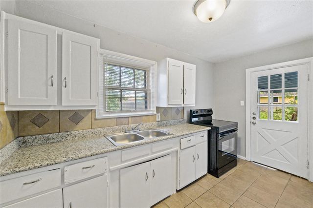 4125 Dockrell Street, Dickinson, TX 77539