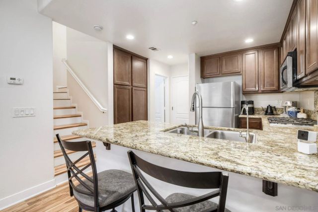 17070 Calle Trevino 11, San Diego, CA 92127