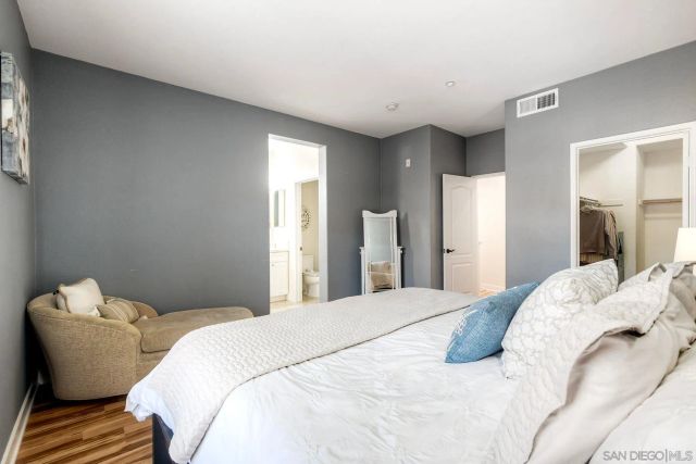 17070 Calle Trevino 11, San Diego, CA 92127