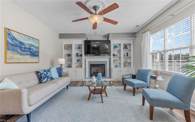 1932 English Oak CT, Virginia Beach, VA 23453