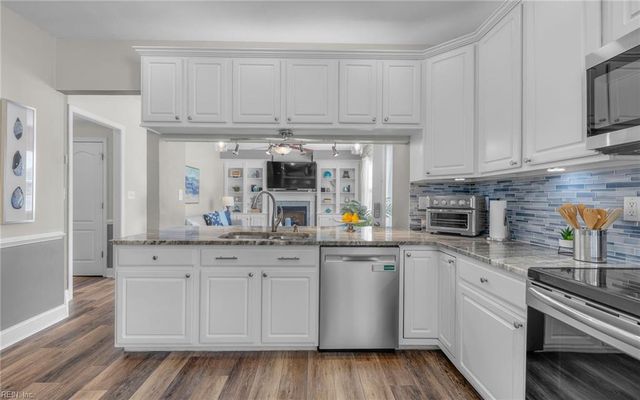 1932 English Oak CT, Virginia Beach, VA 23453