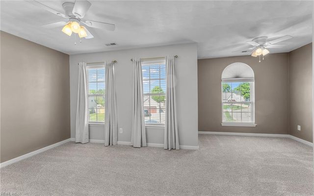 1932 English Oak CT, Virginia Beach, VA 23453