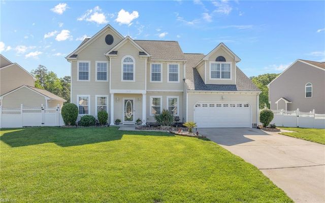 1932 English Oak CT, Virginia Beach, VA 23453