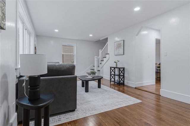 8 Angela Court, North Providence, RI 02904