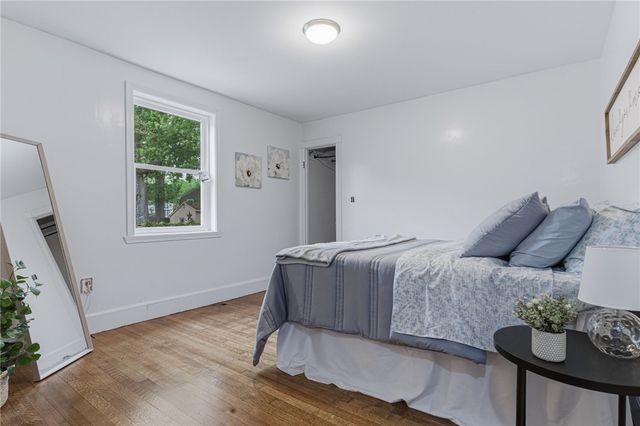 8 Angela Court, North Providence, RI 02904
