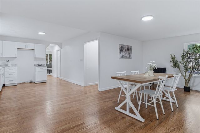 8 Angela Court, North Providence, RI 02904