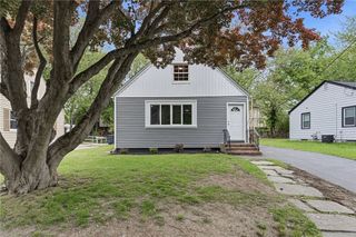 8 Angela Court, North Providence, RI 02904