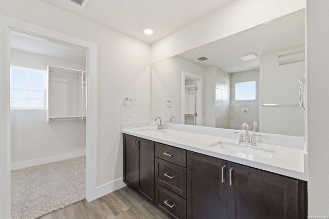 7230 Walkers Loop, Live Oak, TX 78233