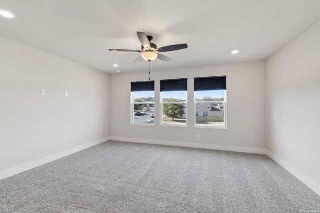 7230 Walkers Loop, Live Oak, TX 78233