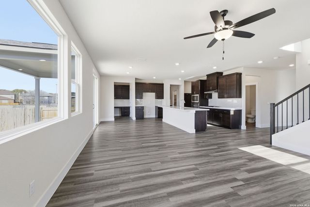 7230 Walkers Loop, Live Oak, TX 78233