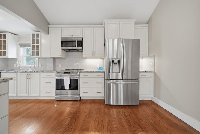 20 Herbert St, Wakefield, MA 01880