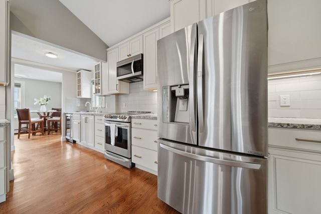 20 Herbert St, Wakefield, MA 01880
