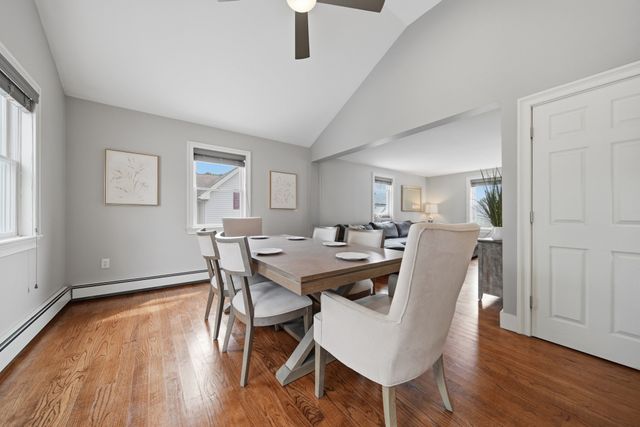 20 Herbert St, Wakefield, MA 01880