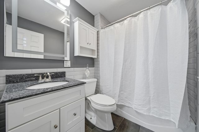20 Herbert St, Wakefield, MA 01880