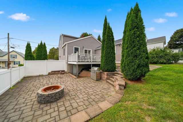 20 Herbert St, Wakefield, MA 01880