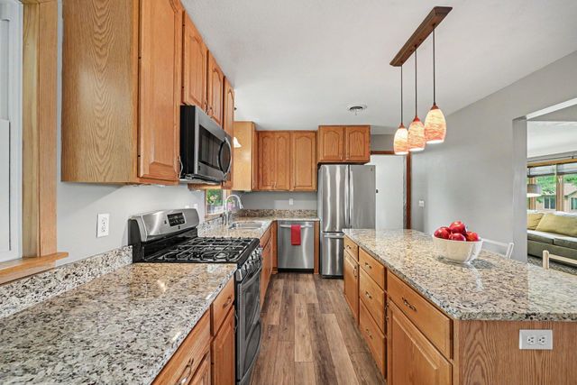 12466 Jason Avenue, Hastings, MN 55033