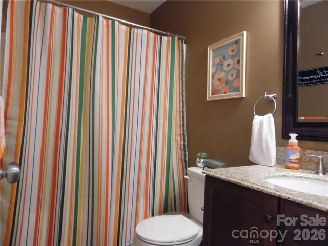 216 W 7th Street, Newton, NC 28658