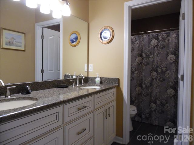 216 W 7th Street, Newton, NC 28658