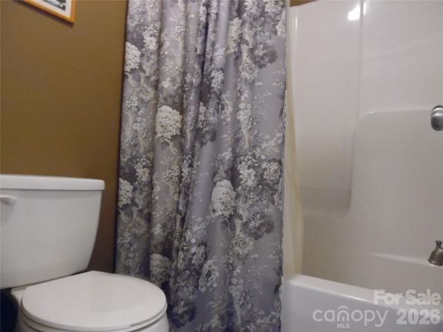 216 W 7th Street, Newton, NC 28658