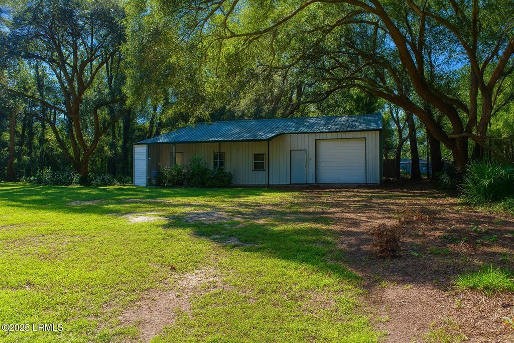 1702 Lafayette Street, Beaufort, SC 29902