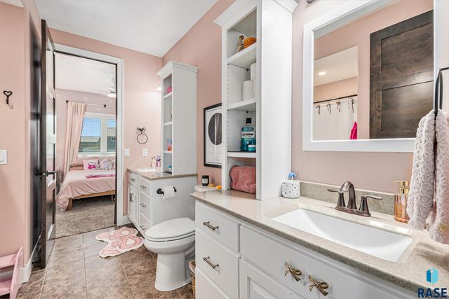 7812 Tuscan Club Cir Circle, Sioux Falls, SD 57108