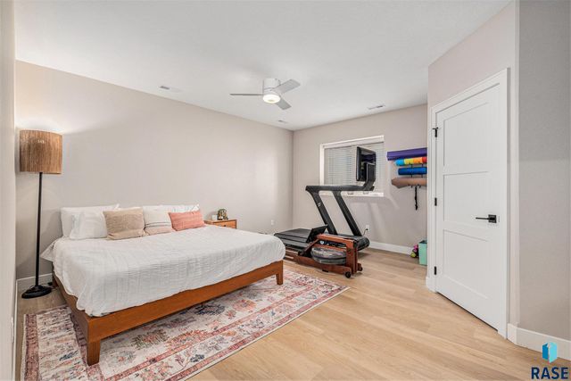 7812 Tuscan Club Cir Circle, Sioux Falls, SD 57108