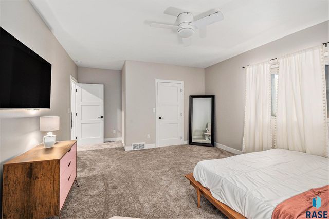 7812 Tuscan Club Cir Circle, Sioux Falls, SD 57108