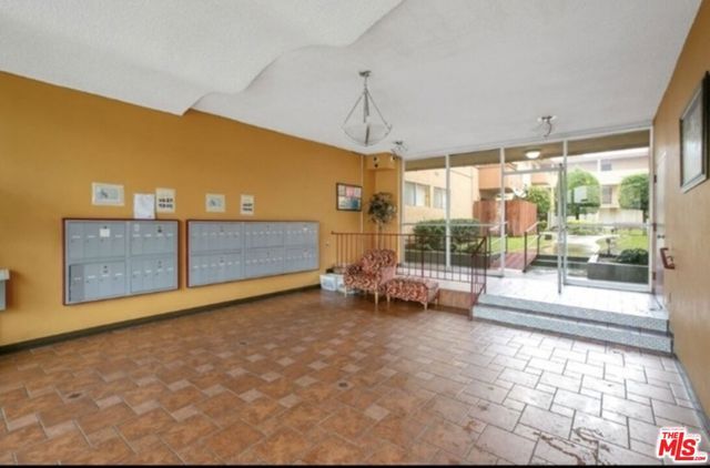 855 Victor Avenue 210, Inglewood, CA 90302