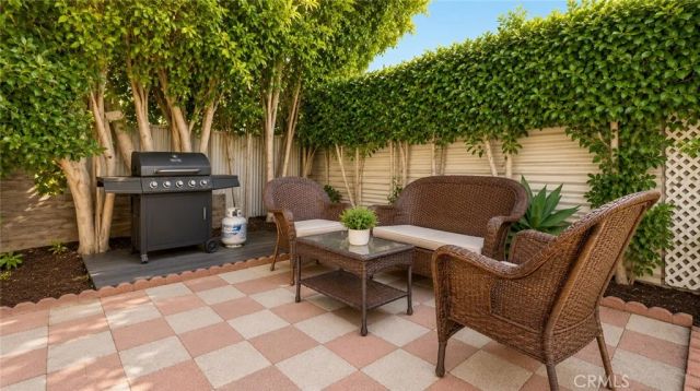 8115 Brimfield, Panorama City, CA 91402