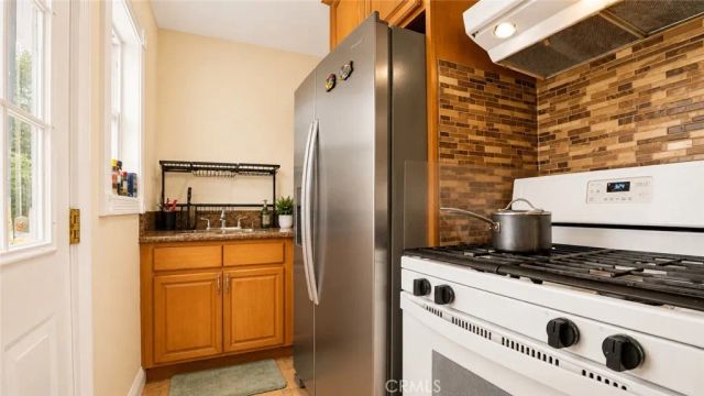 8115 Brimfield, Panorama City, CA 91402