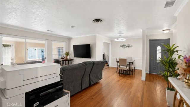 8115 Brimfield, Panorama City, CA 91402
