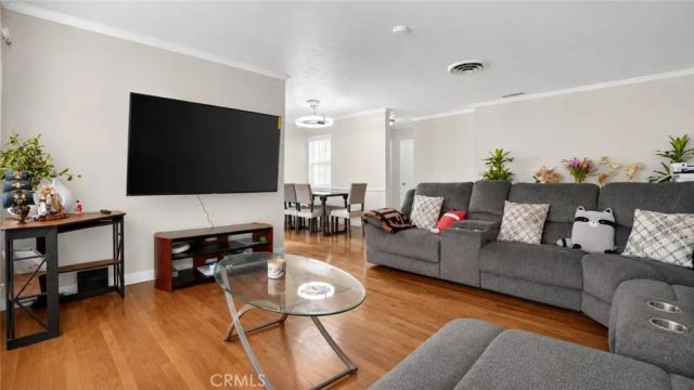 8115 Brimfield, Panorama City, CA 91402