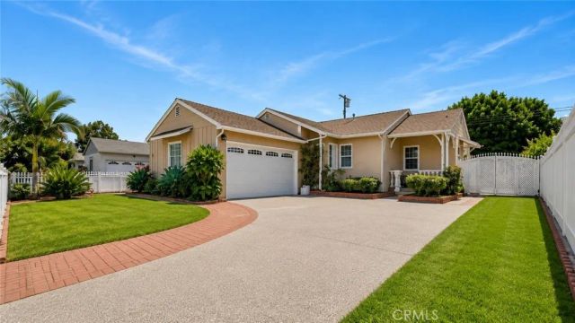 8115 Brimfield, Panorama City, CA 91402
