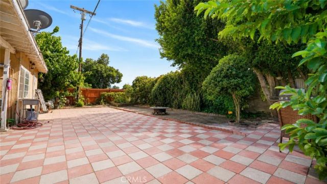 8115 Brimfield, Panorama City, CA 91402
