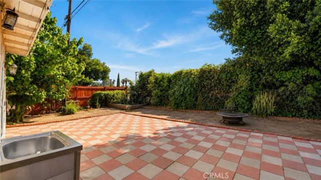 8115 Brimfield, Panorama City, CA 91402