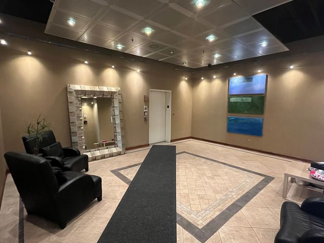 40 E Northwest Highway 202, Mount Prospect, IL 60056