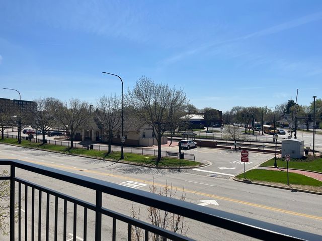 40 E Northwest Highway 202, Mount Prospect, IL 60056