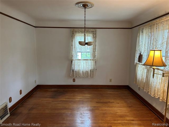 4173 Williams Street, Dearborn Heights, MI 48125